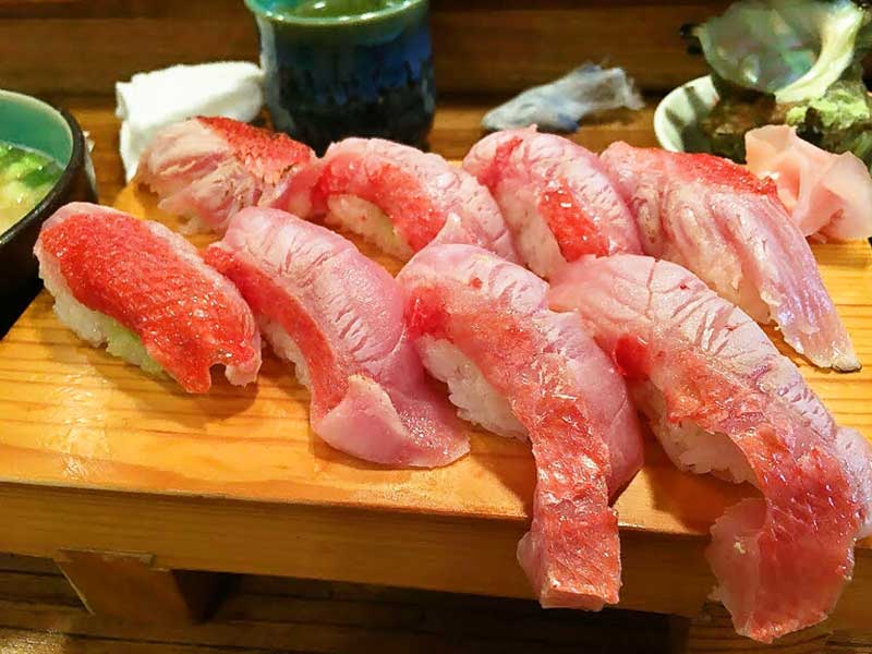 稲取魚八寿司の金目寿司